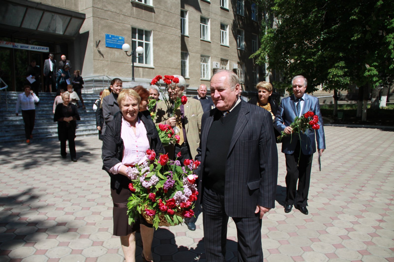 Зображення 8 травня відбулося урочисте покладання квітів  на честь Дня Великої Перемоги 2014